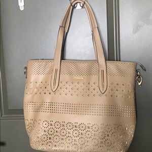 Gussaci purse